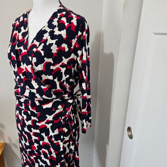 Ann Taylor V-Neck Wrap Dress Navy Red Cream Rayon Spandex Blend - 12P - Picture 3 of 9